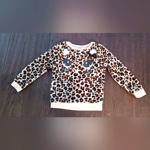 H&M Cute Girl's Leopard Face Sweatshirt. Soft and Cozy. Size 4-6 years. - Picture 1 of 5